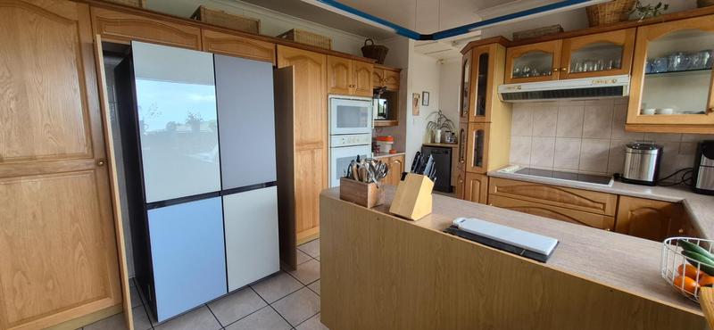 To Let 4 Bedroom Property for Rent in Hersham Western Cape